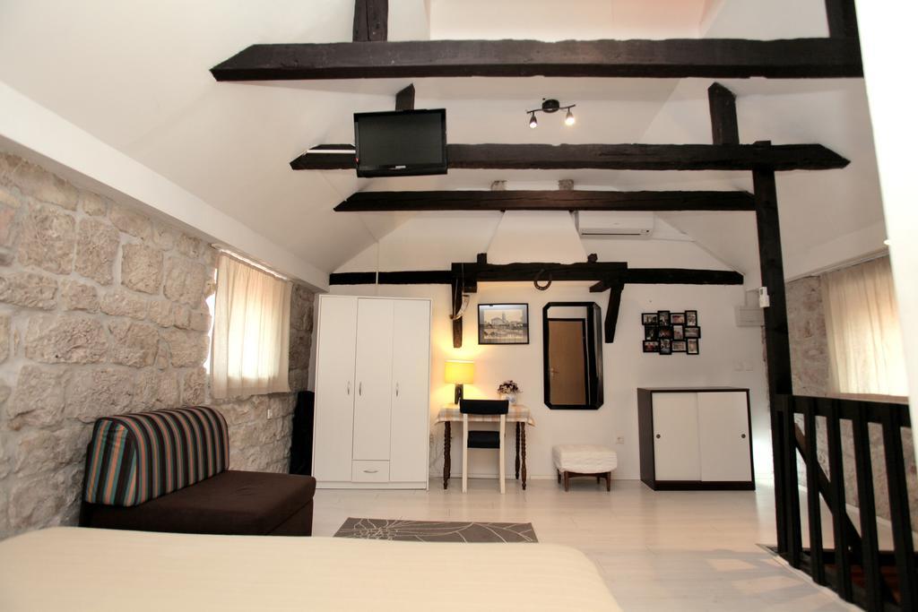 Apartment Tragurium Трогір Екстер'єр фото