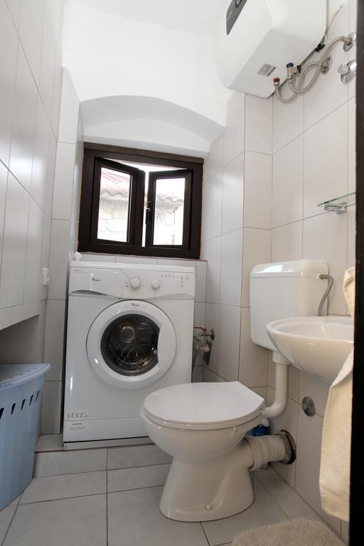 Apartment Tragurium Трогір Екстер'єр фото